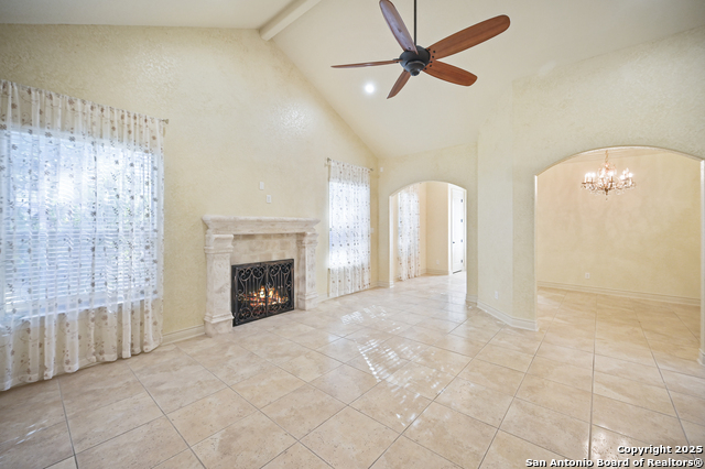 Image 8 of 29 For 13806 Oakview Cove