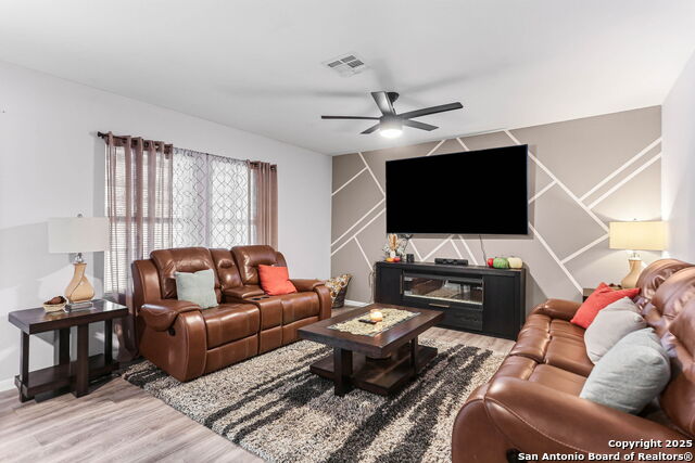 Image 6 of 23 For 4442 Lord