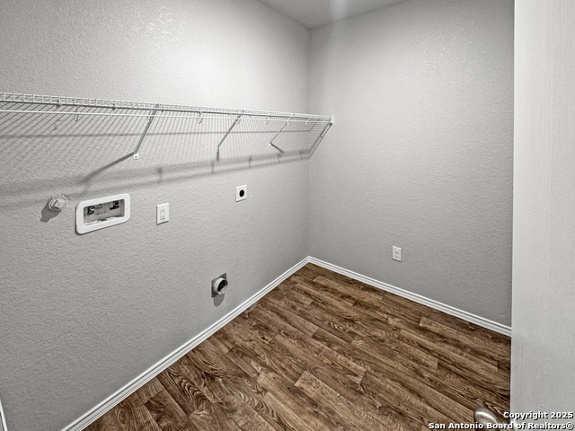 Image 19 of 26 For 9721 Sandy Ridge