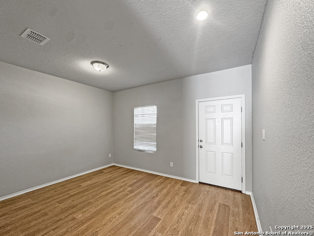 Image 20 of 26 For 9721 Sandy Ridge