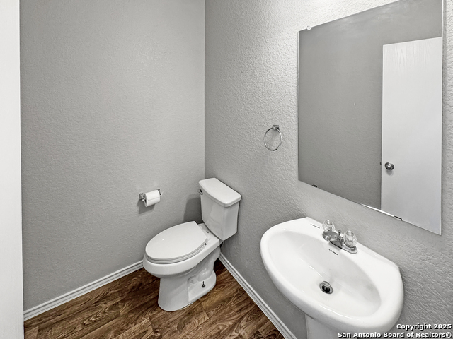 Image 21 of 26 For 9721 Sandy Ridge