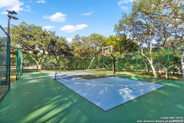 Image 26 of 33 For 2435 Mill Creek