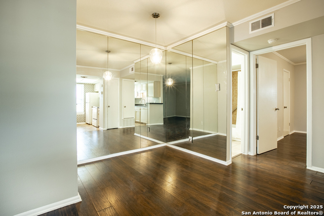 Image 10 of 15 For 2300 Nacogdoches Rd  Unit 101 A