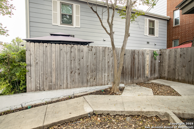 Image 14 of 15 For 2300 Nacogdoches Rd  Unit 101 A