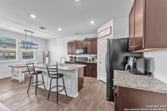 Image 12 of 30 For 4263 Busbee