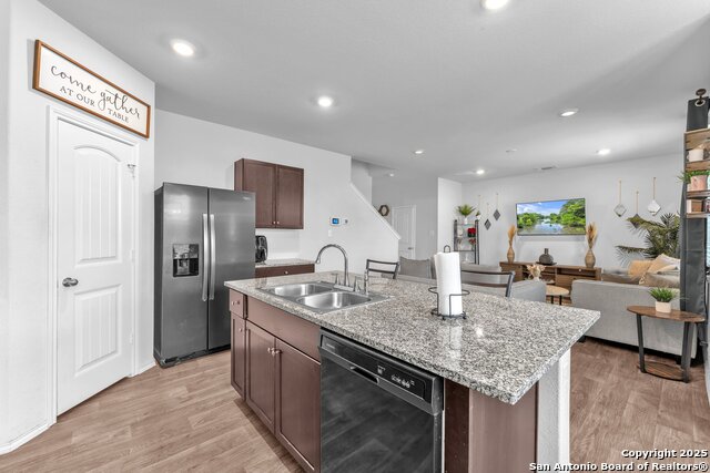 Image 16 of 30 For 4263 Busbee