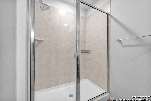 Image 23 of 30 For 4263 Busbee