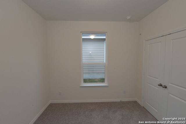 Image 13 of 25 For 131 Granite Shores E