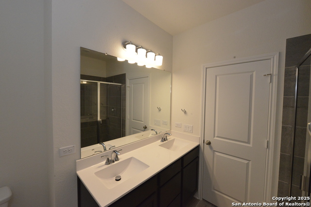 Image 15 of 25 For 131 Granite Shores E