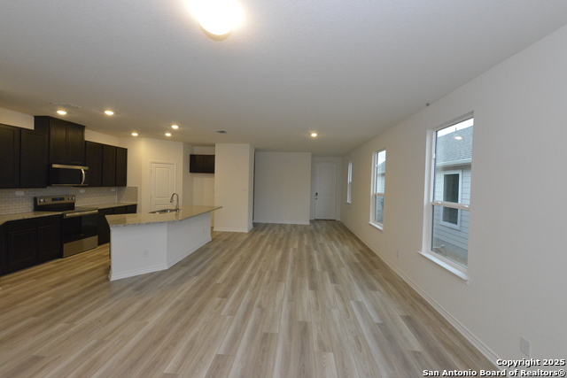 Image 2 of 25 For 131 Granite Shores E