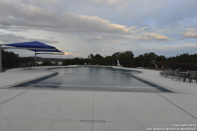 Image 20 of 25 For 131 Granite Shores E