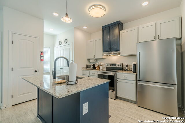 Image 10 of 19 For 523 Ruiz 103