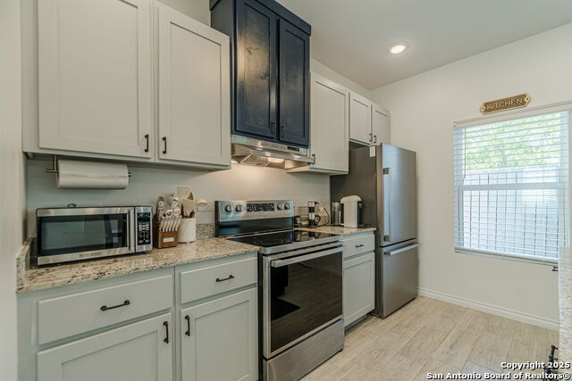 Image 13 of 19 For 523 Ruiz 103