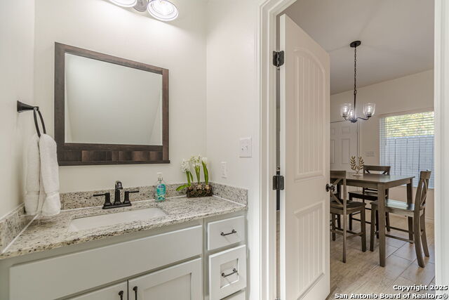 Image 17 of 19 For 523 Ruiz 103