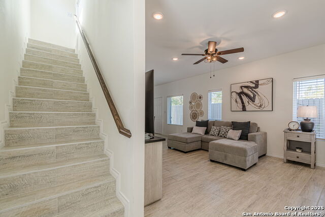 Image 19 of 19 For 523 Ruiz 103