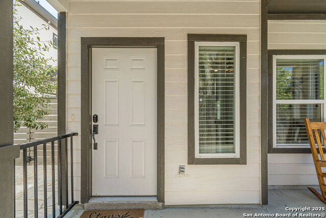 Image 4 of 19 For 523 Ruiz 103