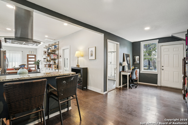 Image 11 of 26 For 1027 Poplar  