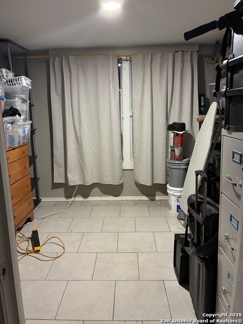 Image 22 of 26 For 1027 Poplar  