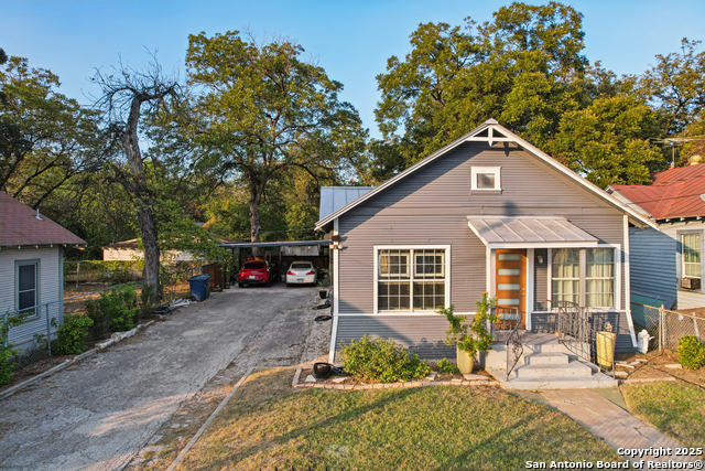 Image 4 of 26 For 1027 Poplar  