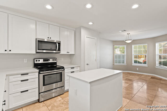 Image 11 of 31 For 8927 John Barrett