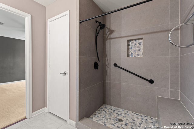 Image 20 of 31 For 8927 John Barrett