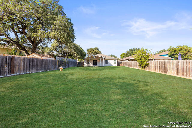 Image 30 of 31 For 8927 John Barrett