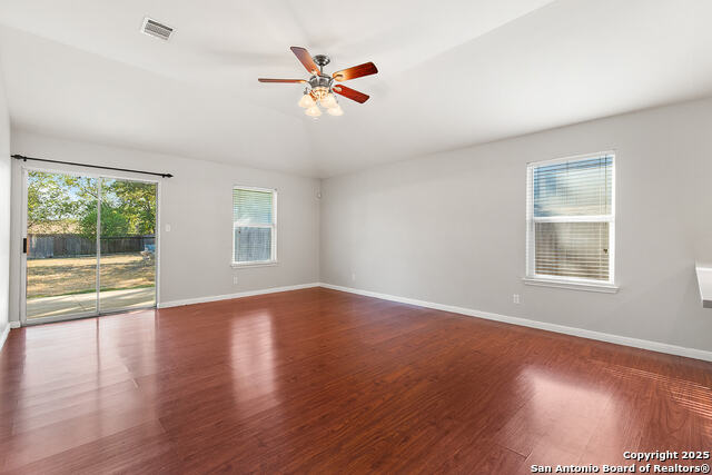 Image 7 of 31 For 8927 John Barrett