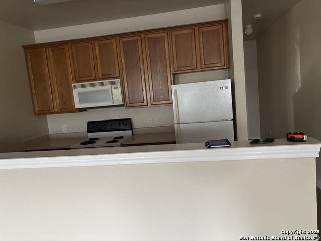 Listing photo id 4 for 10614 Mathom