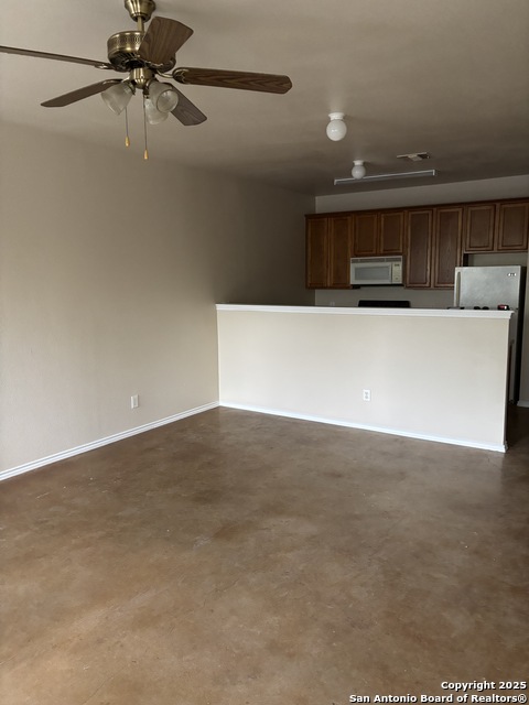 Listing photo id 7 for 10614 Mathom