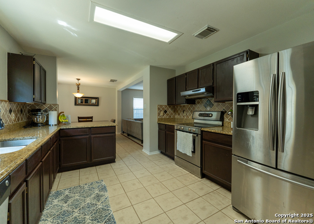 Image 14 of 39 For 13227 Regency Way