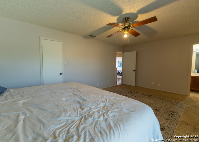 Image 18 of 39 For 13227 Regency Way