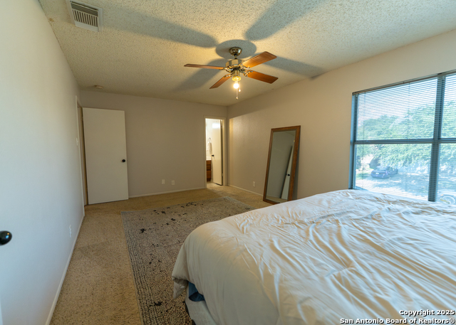 Image 19 of 39 For 13227 Regency Way