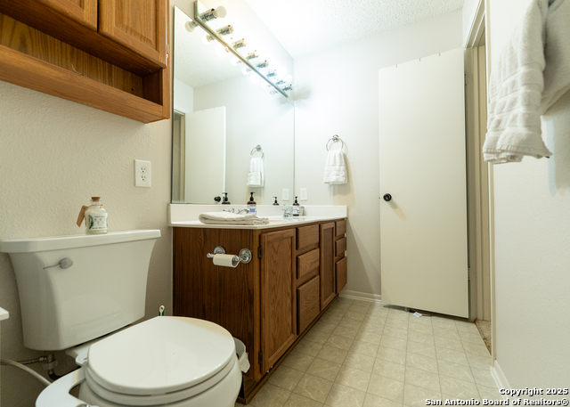 Image 23 of 39 For 13227 Regency Way