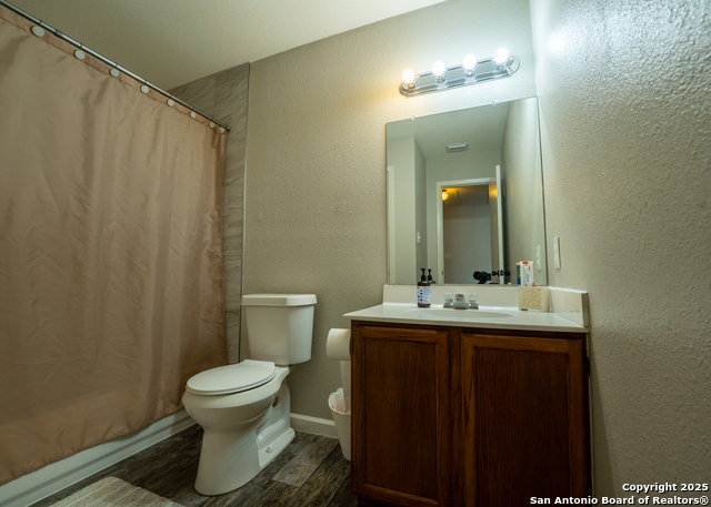 Image 30 of 39 For 13227 Regency Way