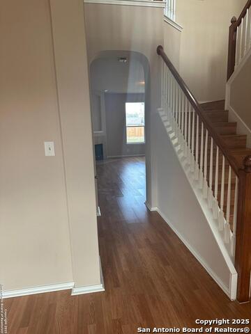 Listing photo id 9 for 2511 Fayette