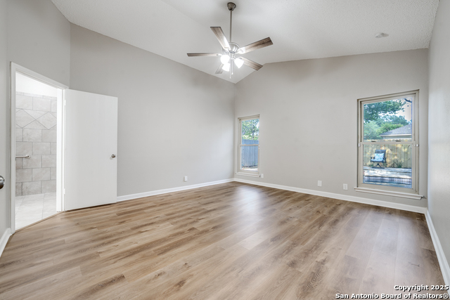 Image 12 of 25 For 3131 Morning Crk