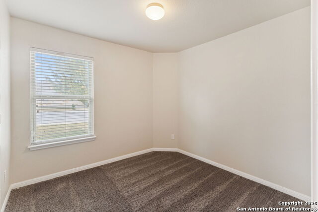 Listing photo id 11 for 2607 Diamondback