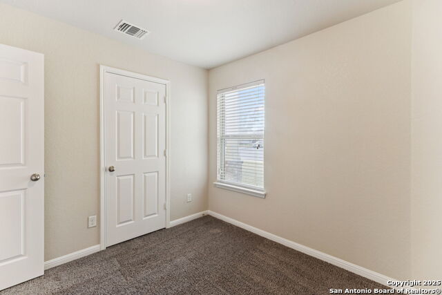 Listing photo id 12 for 2607 Diamondback