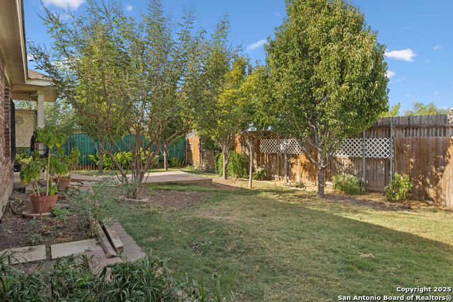 Listing photo id 21 for 2607 Diamondback