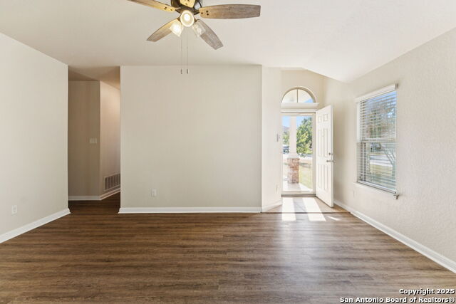 Listing photo id 2 for 2607 Diamondback