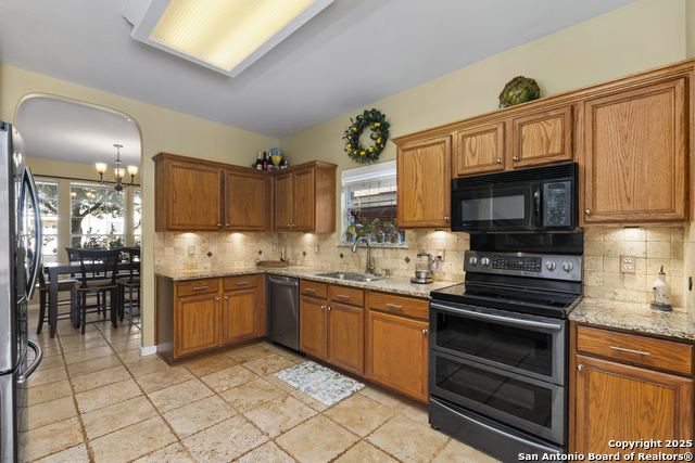 Image 9 of 47 For 14123 Sonora Bend