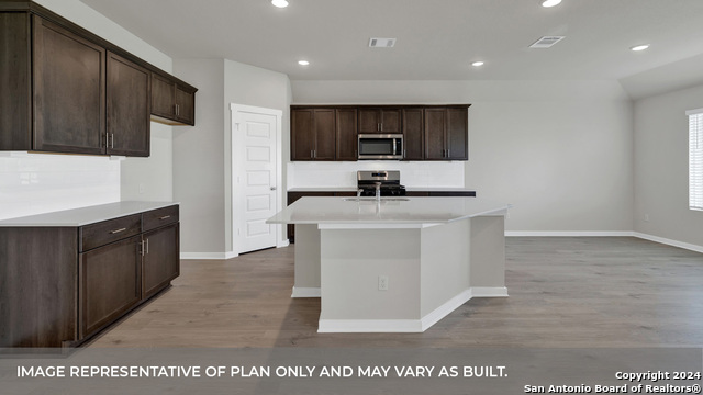 Image 17 of 35 For 490 Sonoma Street