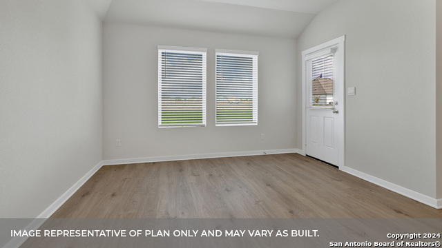 Image 24 of 35 For 490 Sonoma Street