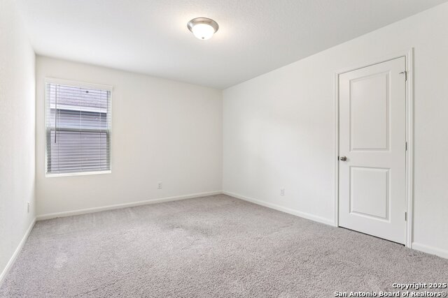 Image 20 of 36 For 5621 Pearl Meadow