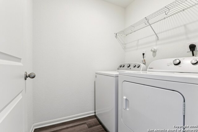 Image 29 of 36 For 5621 Pearl Meadow