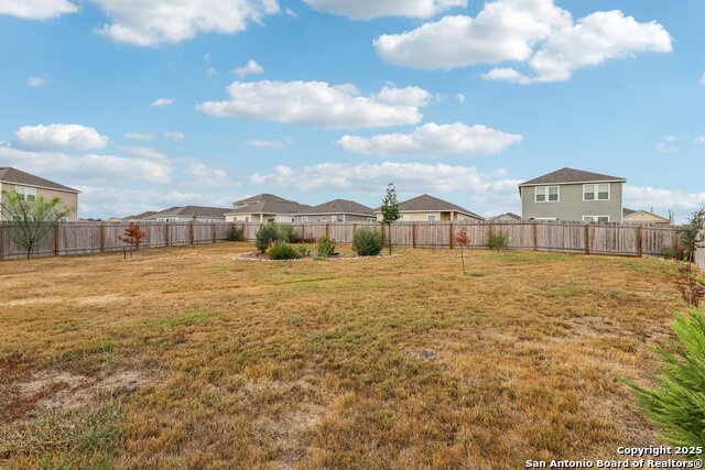 Image 32 of 36 For 5621 Pearl Meadow