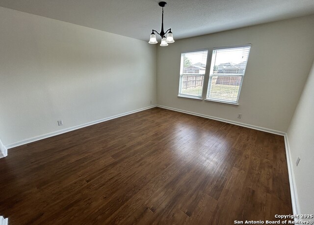 Listing photo id 3 for 7714 Cold Mtn