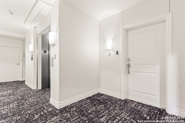 Listing photo id 14 for 215 Center St. N 1005