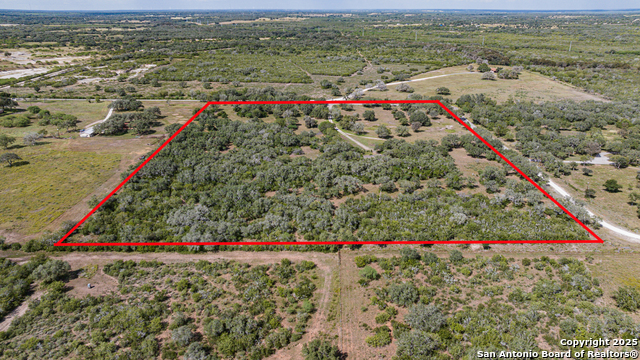 Listing photo id 10 for 2818 Wofford