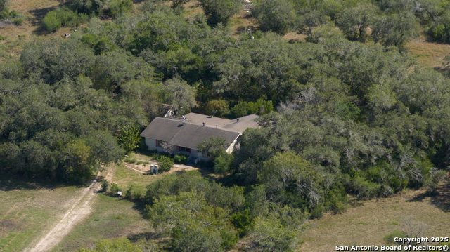 Listing photo id 0 for 2818 Wofford